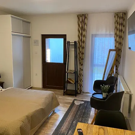 Feher-patak Vendeghaz Apartment